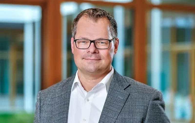 Christian Harms über die Arbeitswelt bei dm: Menschlichkeit im Fokus