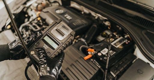Sachverständigenbüro A. Artinger: Ein Traunsteiner Betrieb zwischen Unfallgutachten, Prüfstelle und Elektromobilität