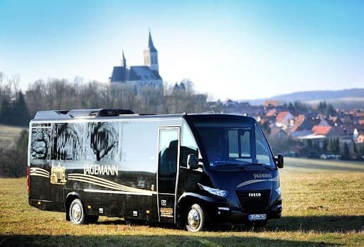 Busfahrer: Aufgaben, Ausbildung und Alltag im Personenverkehr