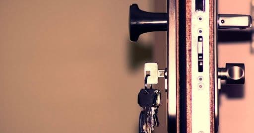 Karriere im Sicherheitshandwerk: Warum Schlüsseldienste zu unterschätzten Arbeitgebern werden